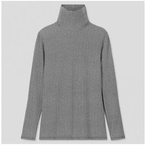 Herringbone print Uniqlo Heattech turtleneck